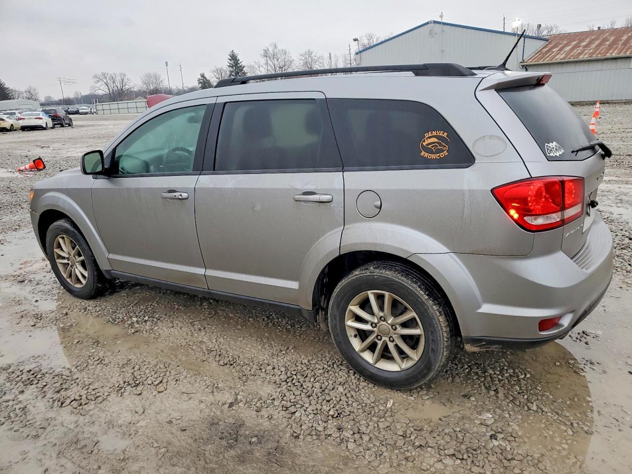 2015 DODGE JOURNEY SXT photo 2