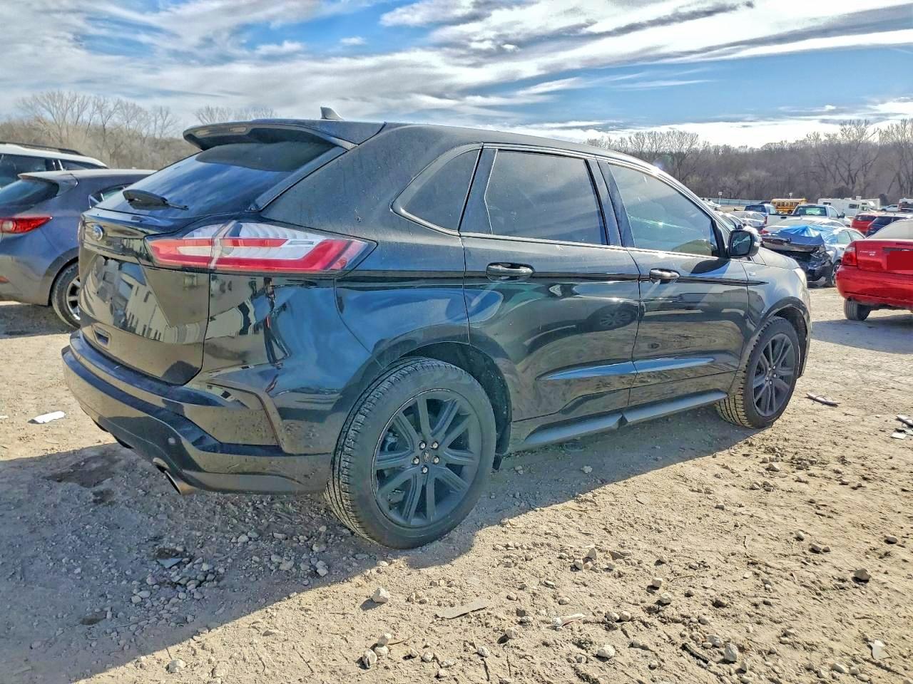 2020 FORD EDGE photo 3