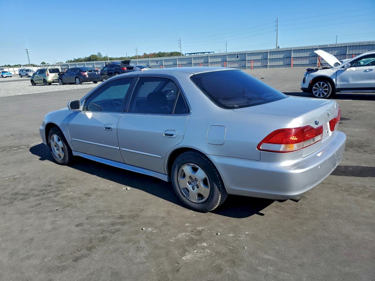 2002 HONDA ACCORD EX photo 2