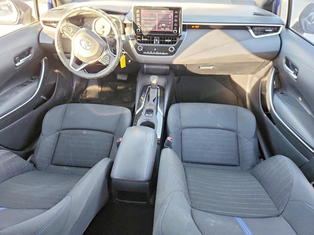2020 TOYOTA COROLLA SE photo 8