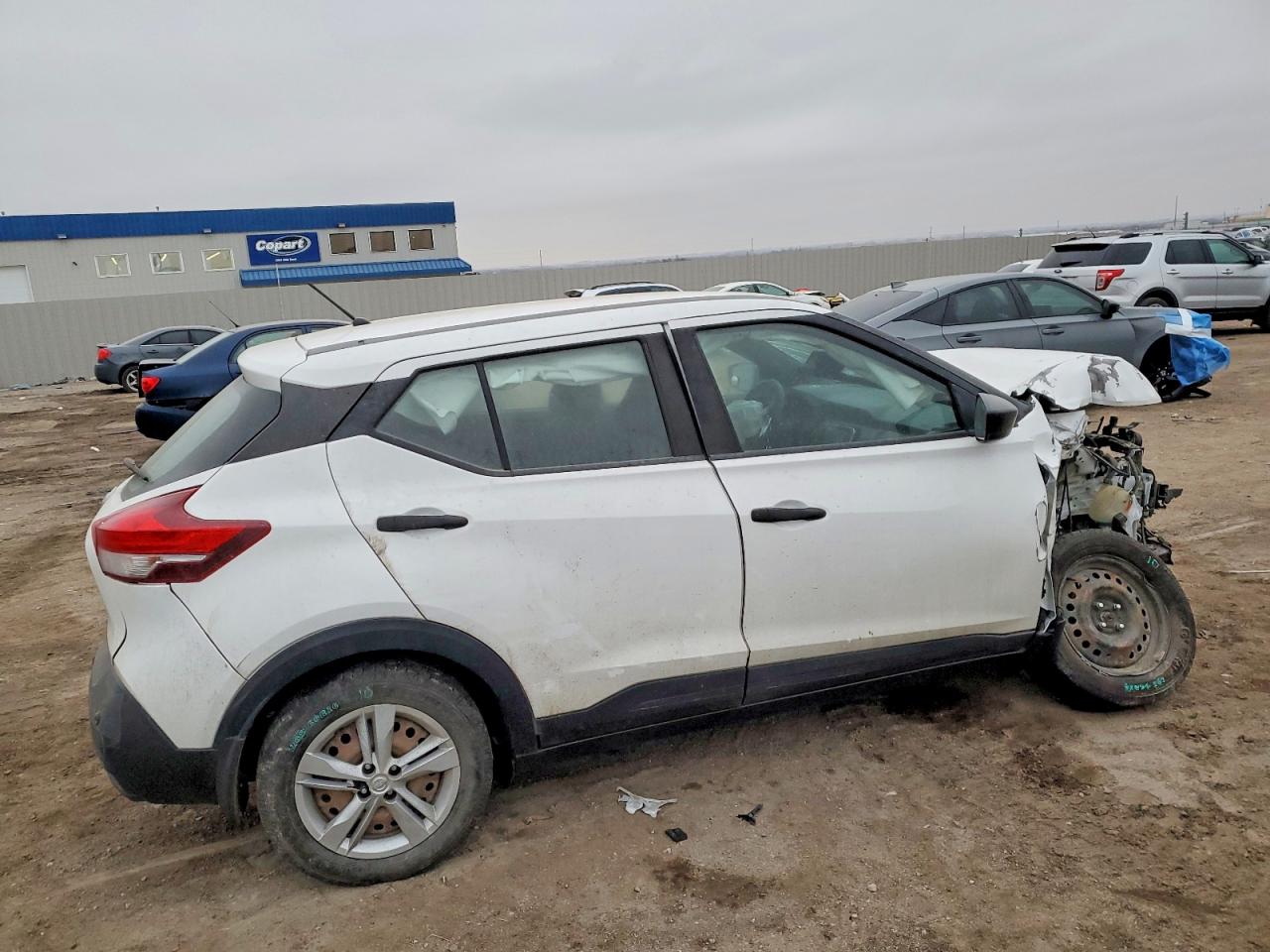 2020 NISSAN KICKS S photo 3