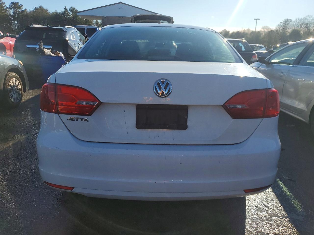 2012 VOLKSWAGEN JETTA BASE photo 11