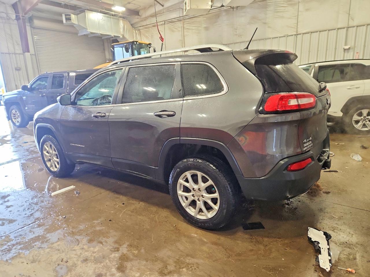 2014 JEEP CHEROKEE LATITUDE photo 2