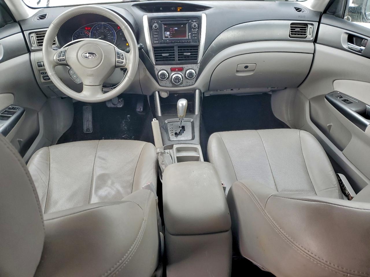 2011 SUBARU FORESTER LIMITED photo 8