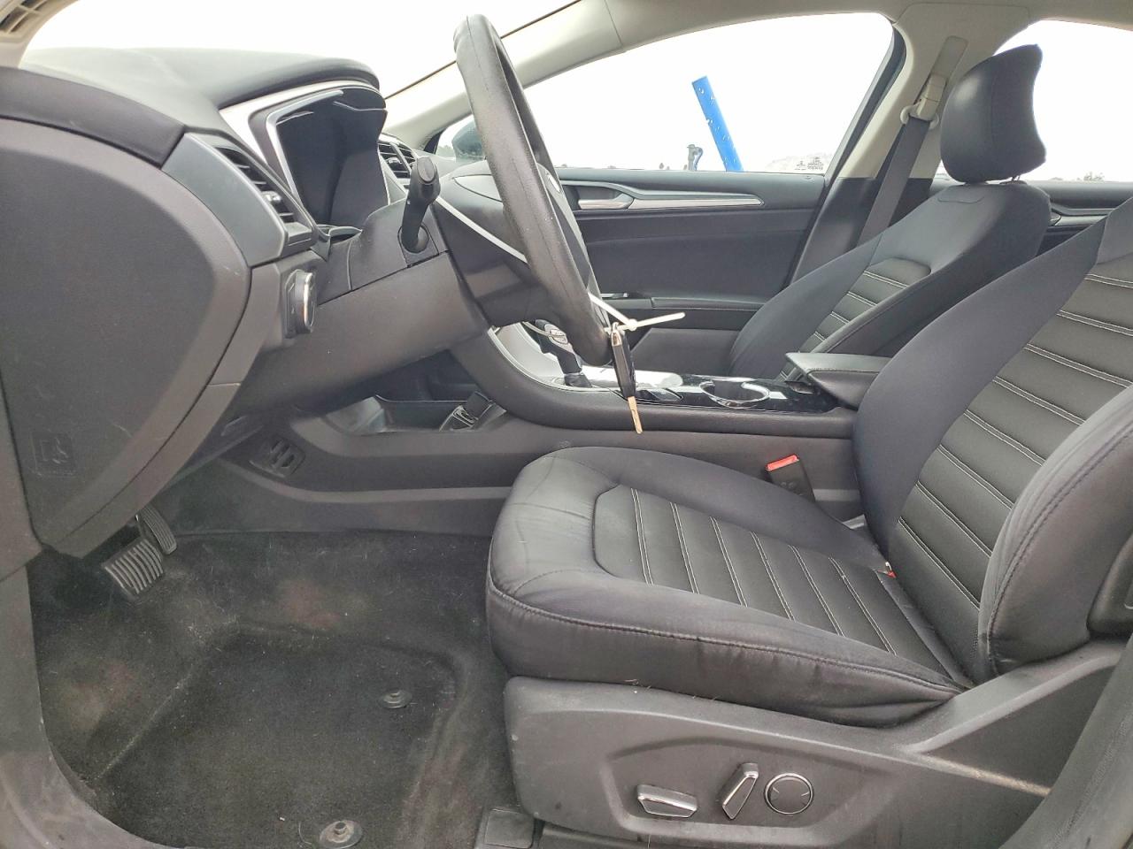 2015 FORD FUSION SE photo 7