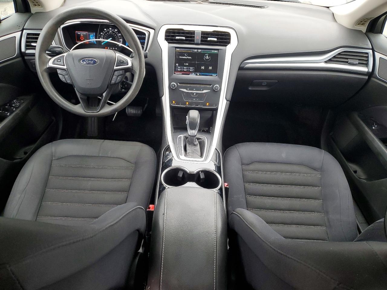 2015 FORD FUSION SE photo 8