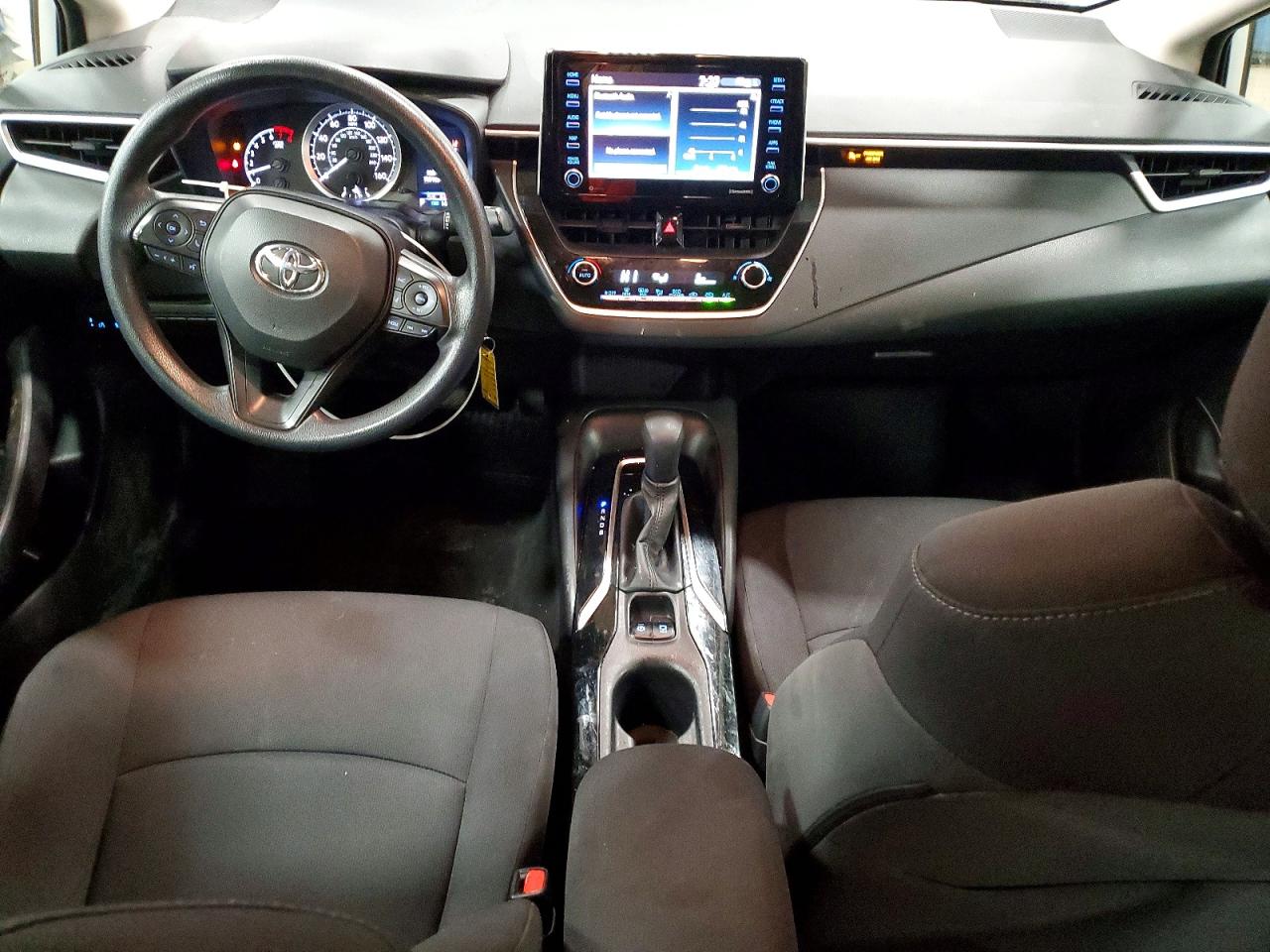 2021 TOYOTA COROLLA LE photo 8