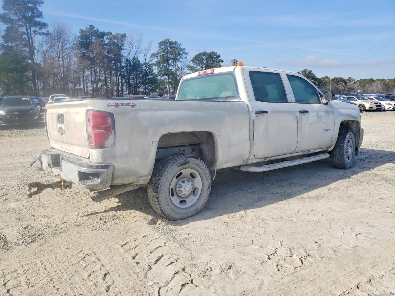 2017 CHEVROLET SILVERADO K2500 HEAVY DUTY photo 5