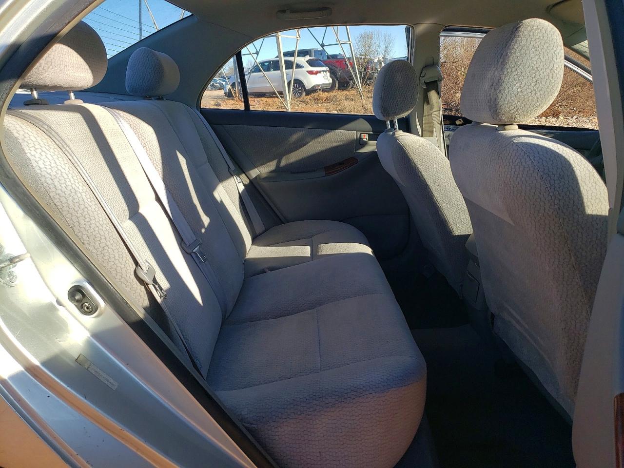2003 TOYOTA COROLLA CE photo 4