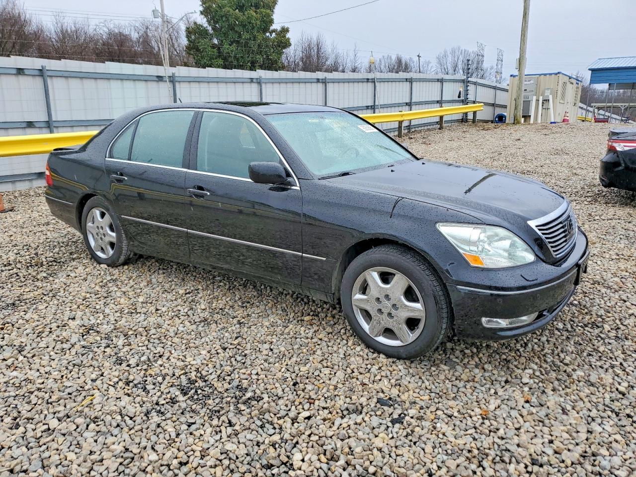 2004 LEXUS LS 430 photo 4