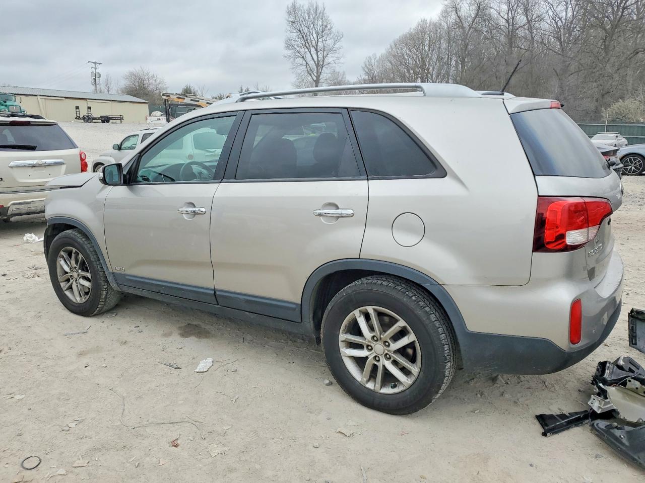 2014 KIA SORENTO LX photo 2