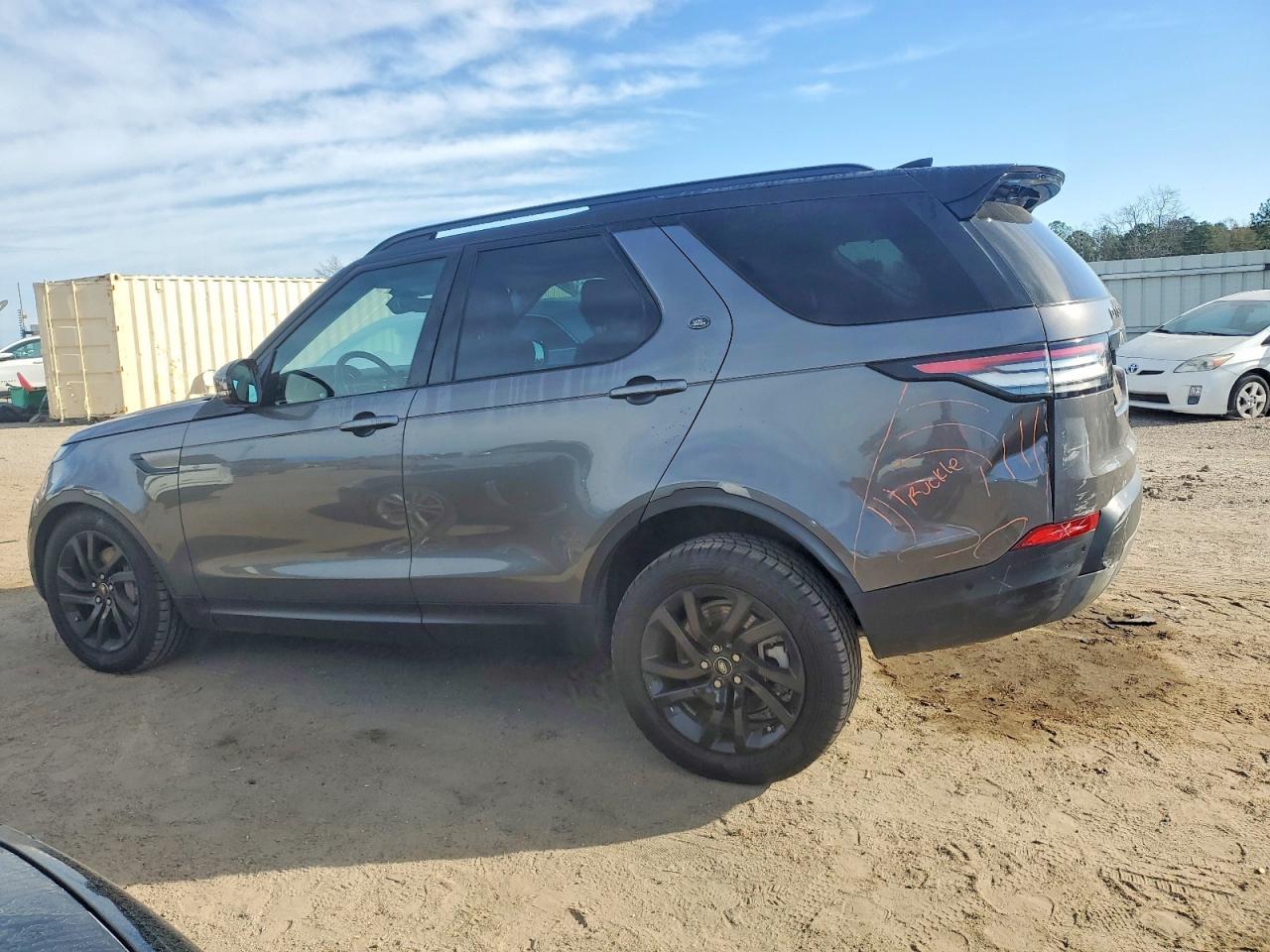 2019 LAND ROVER DISCOVERY SE photo 2