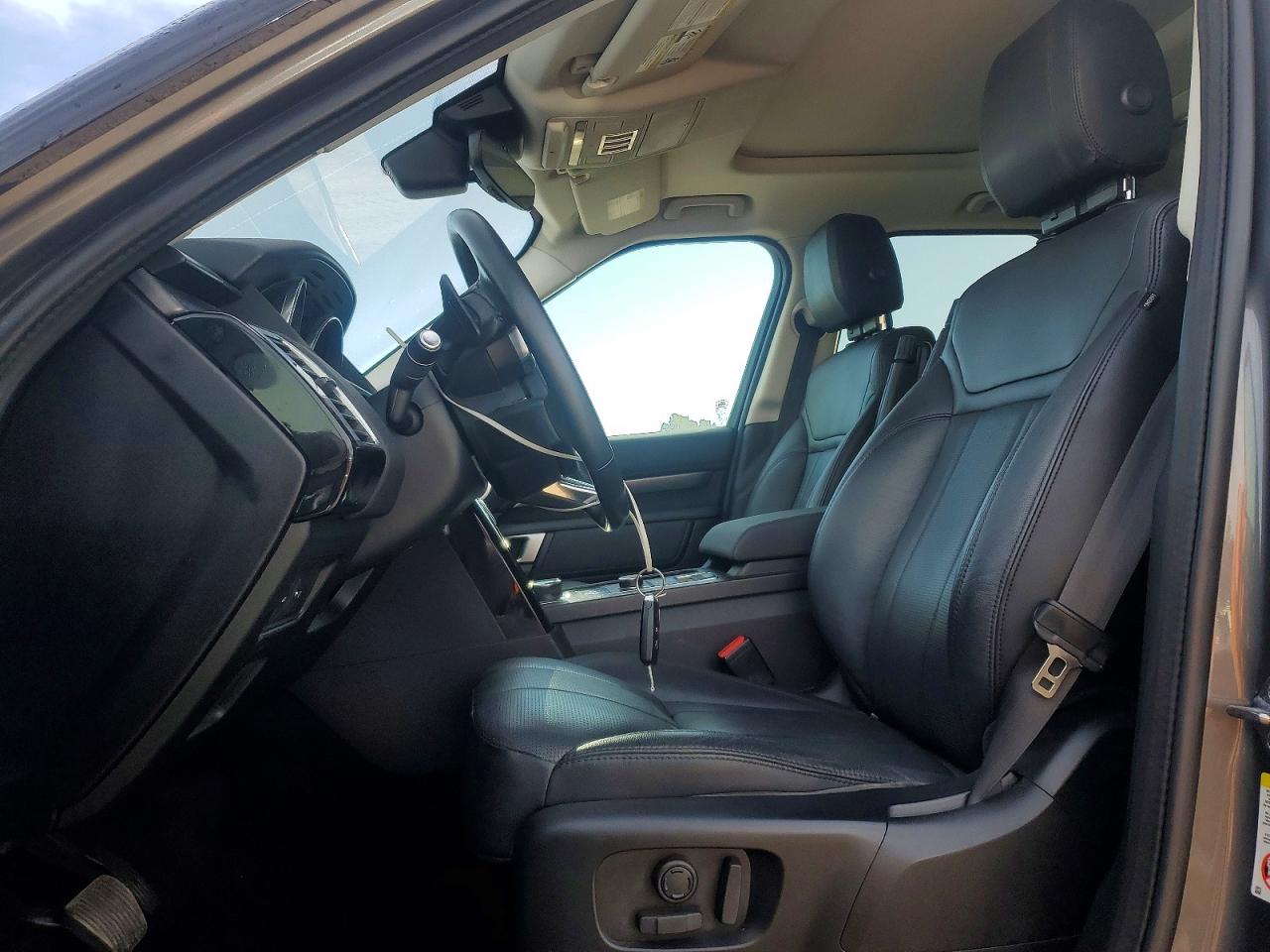 2019 LAND ROVER DISCOVERY SE photo 7