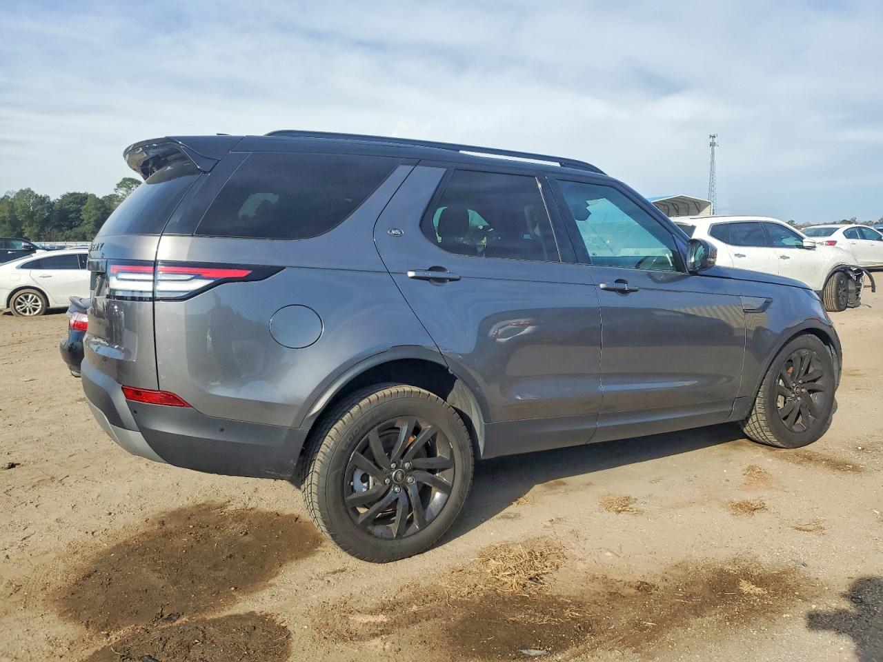2019 LAND ROVER DISCOVERY SE photo 3