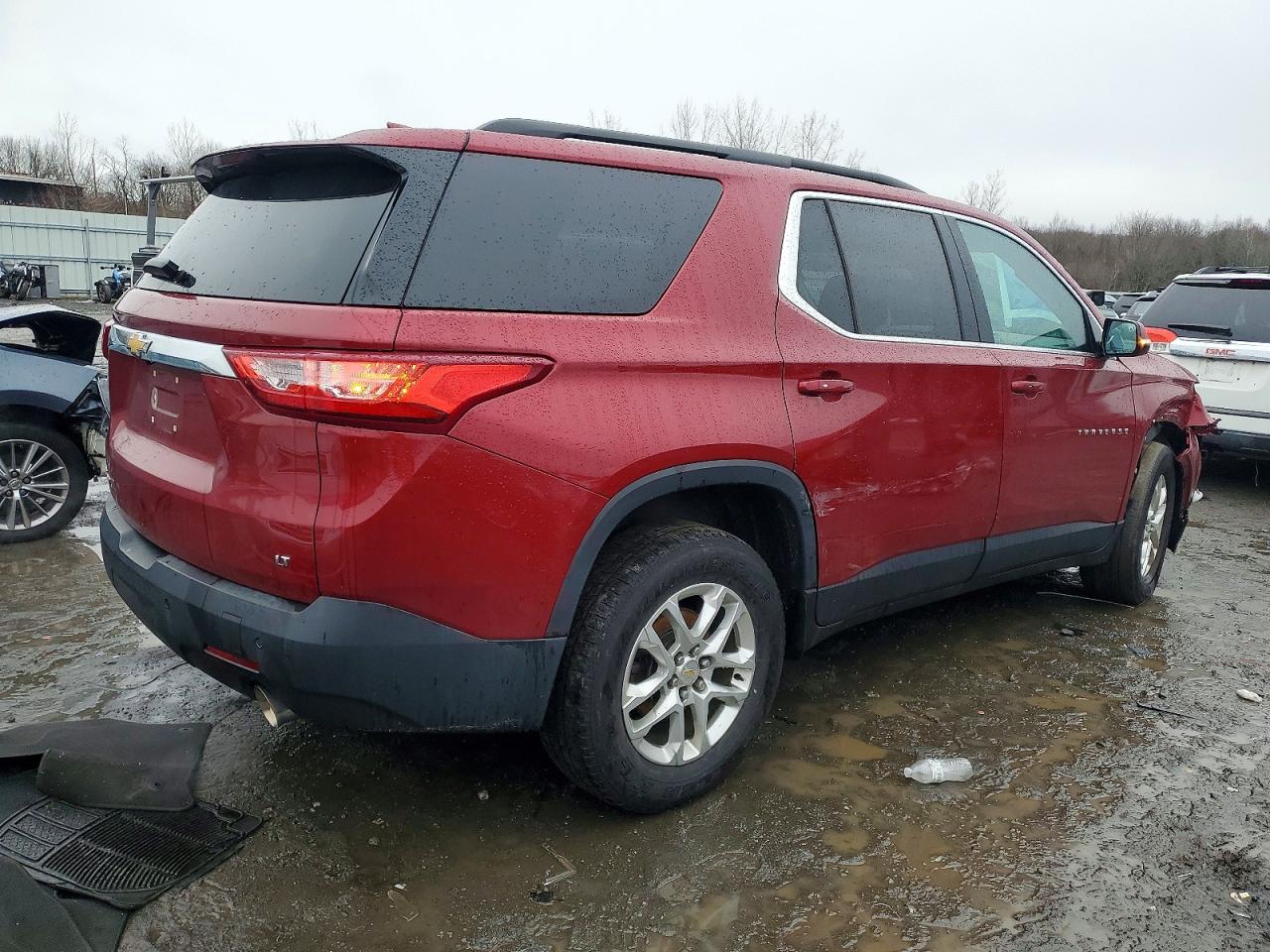 2019 CHEVROLET TRAVERSE LT photo 3