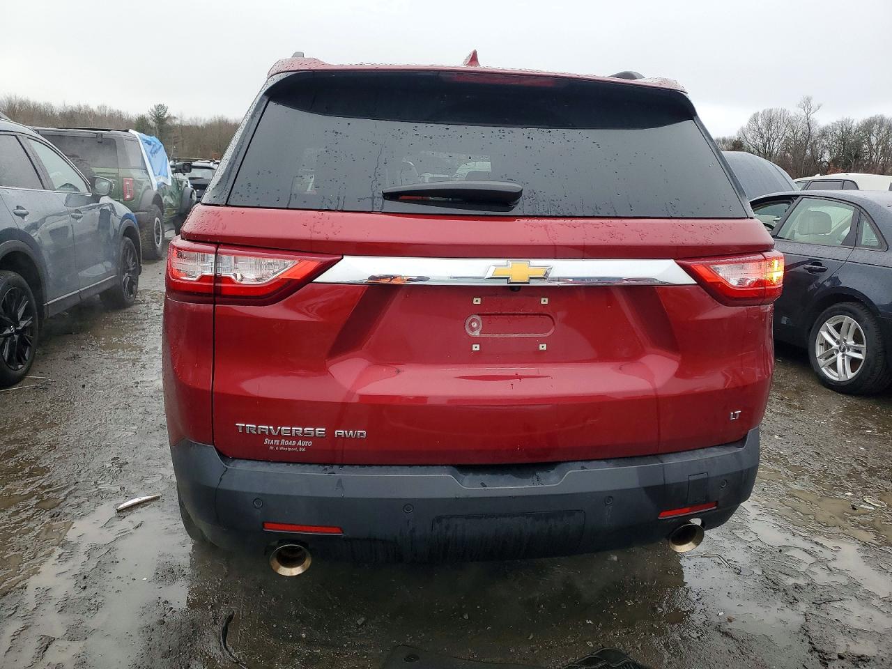 2019 CHEVROLET TRAVERSE LT photo 6
