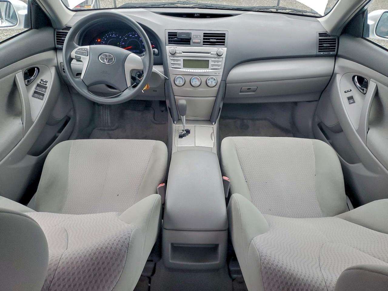 2011 TOYOTA CAMRY BASE photo 8