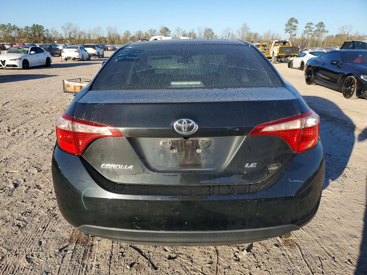 2017 TOYOTA COROLLA LE photo 6