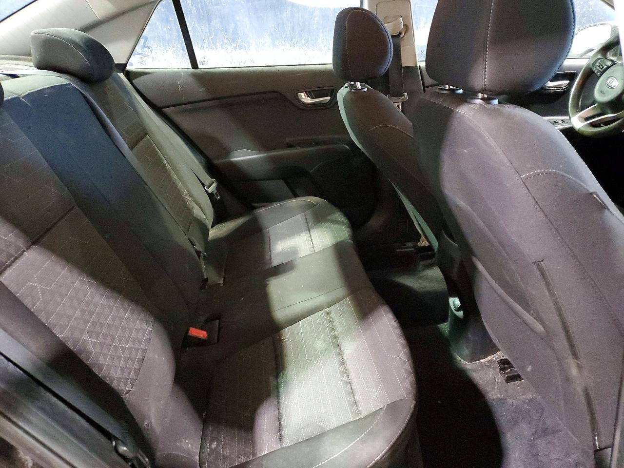 2018 KIA RIO LX photo 10