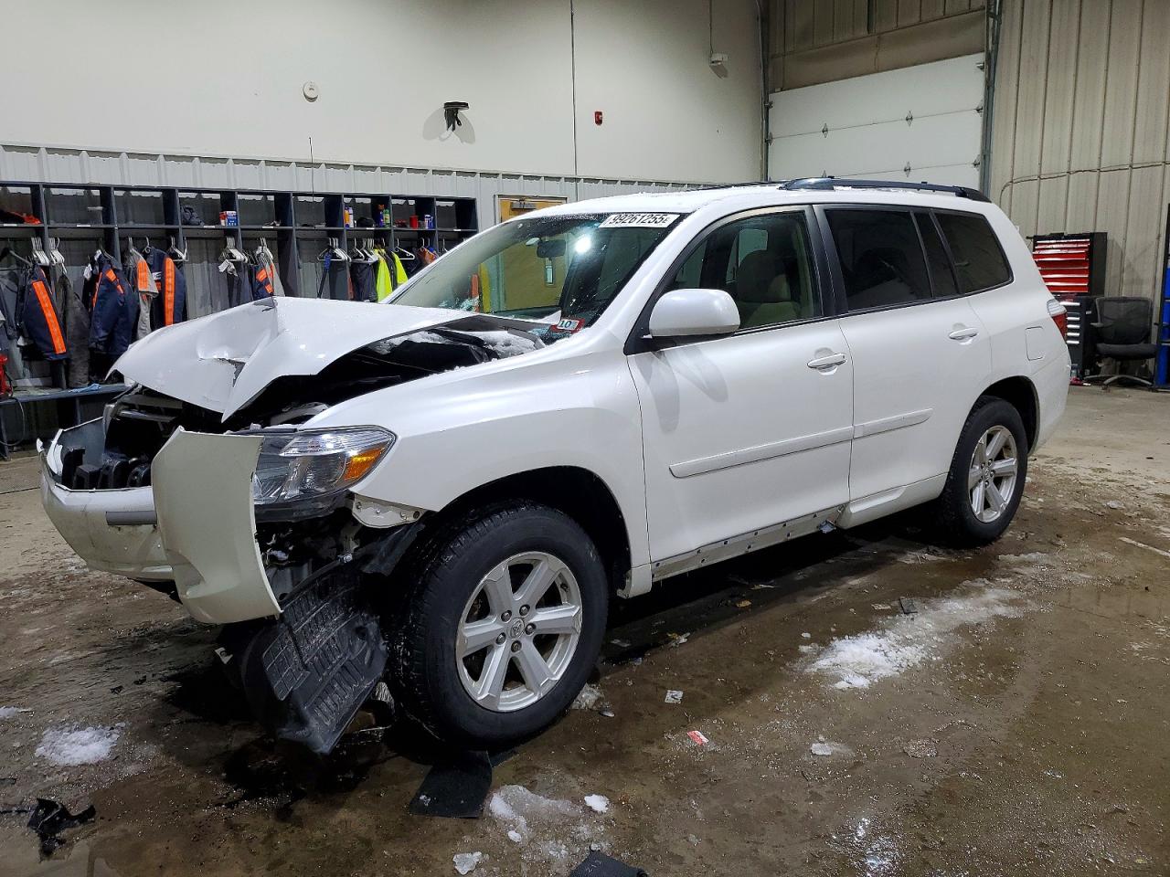 2010 TOYOTA HIGHLANDER