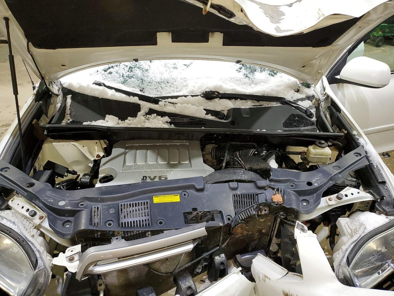 2010 TOYOTA HIGHLANDER BASE photo 23