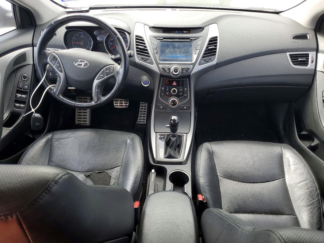 2015 HYUNDAI ELANTRA SE photo 8