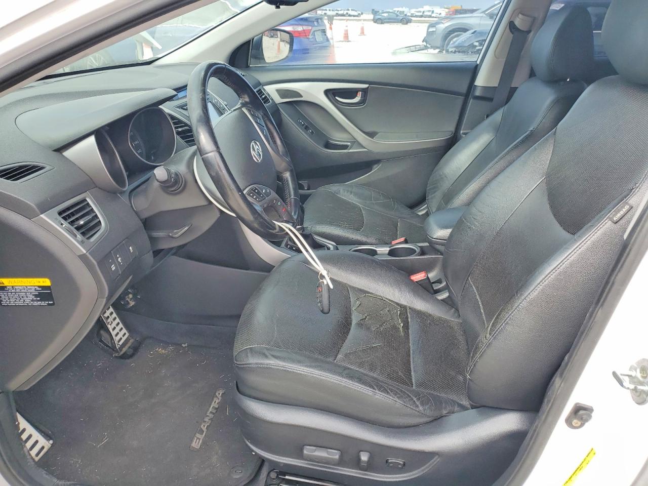 2015 HYUNDAI ELANTRA SE photo 7