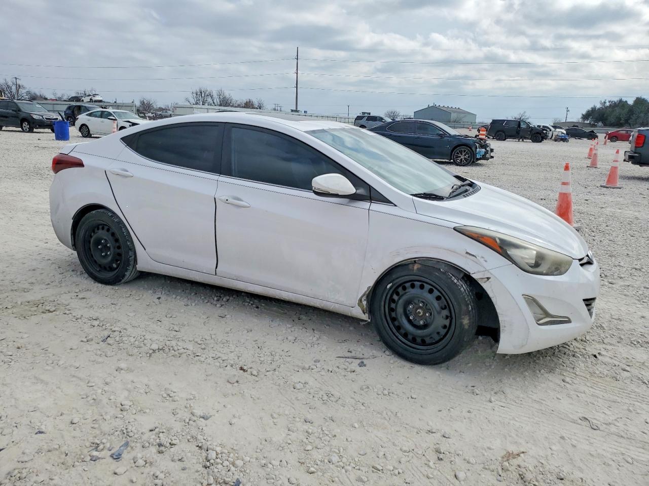2015 HYUNDAI ELANTRA SE photo 4