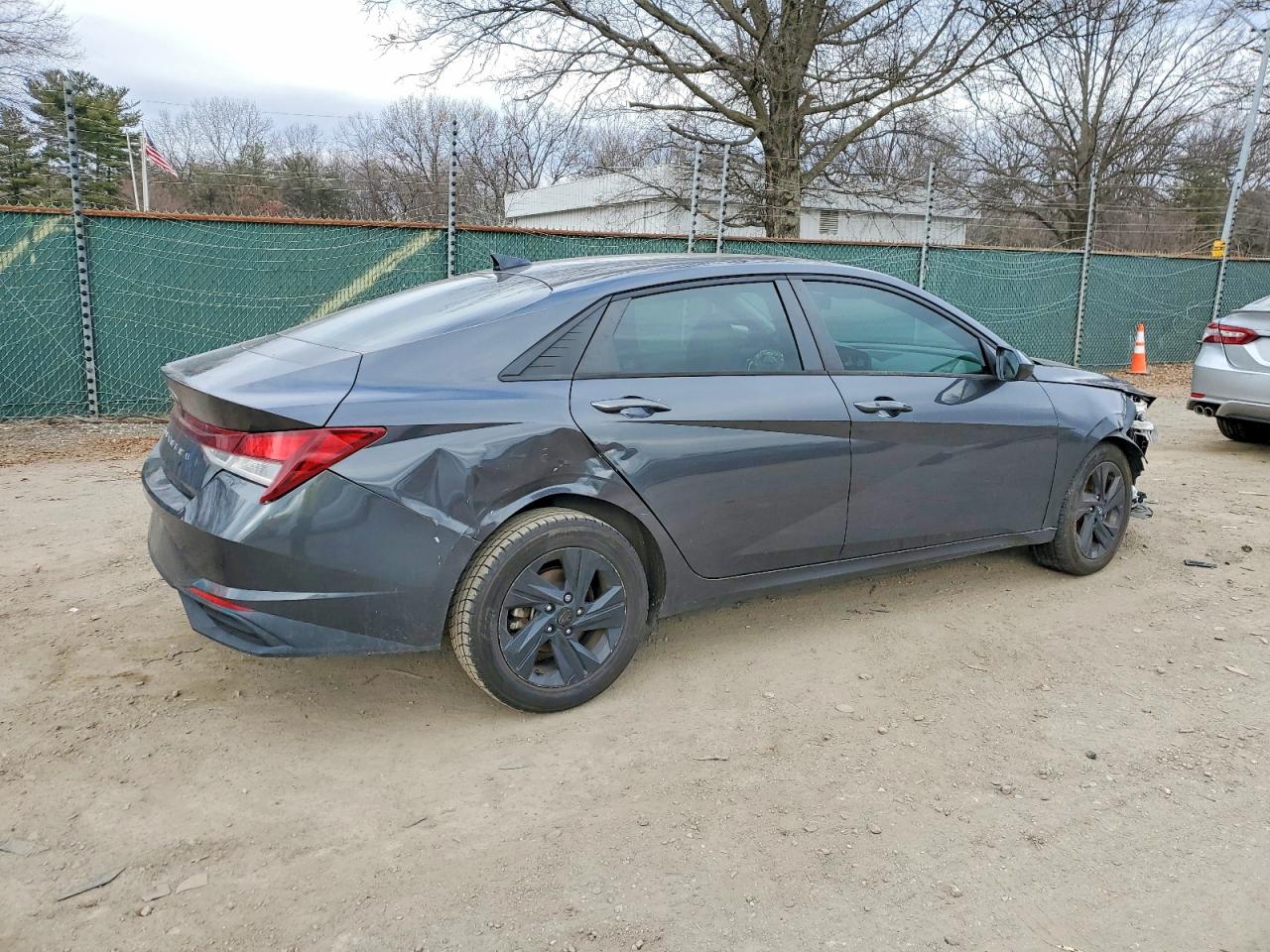 2021 HYUNDAI ELANTRA SEL photo 3