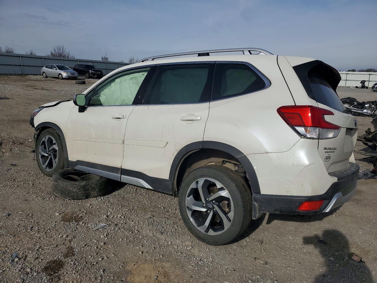 2022 SUBARU FORESTER TOURING photo 2