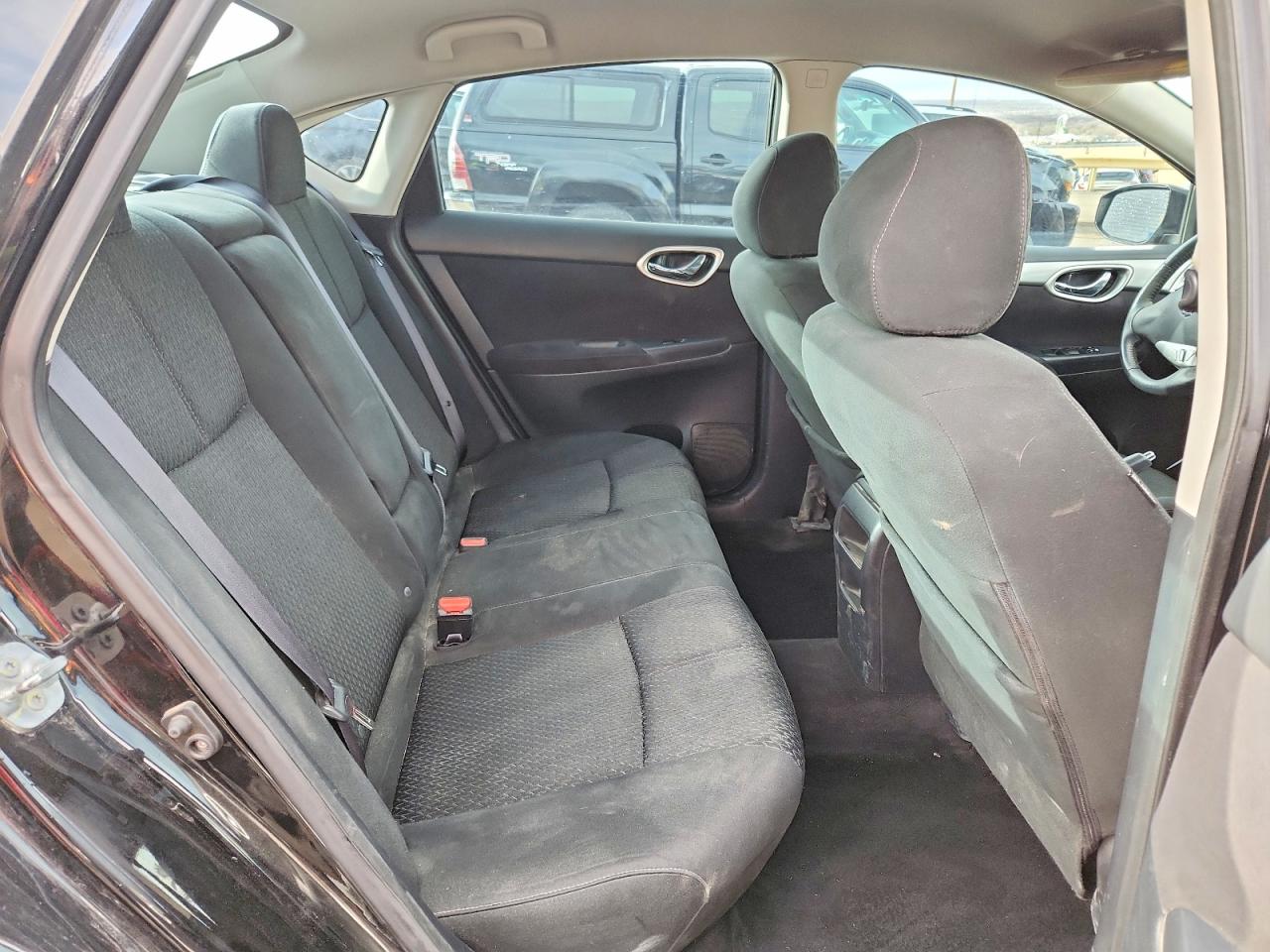 2015 NISSAN SENTRA S photo 10