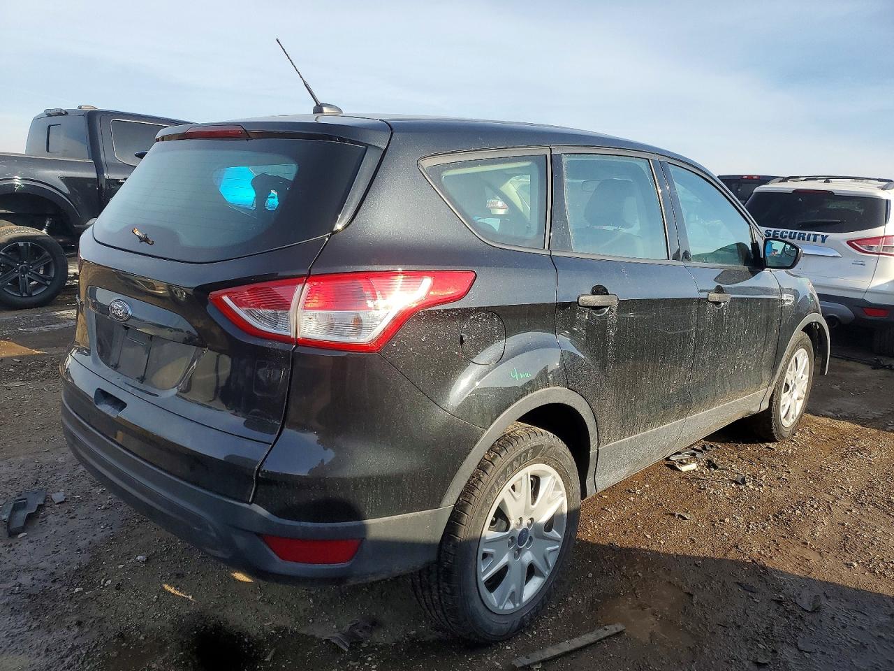 2015 FORD ESCAPE S photo 3