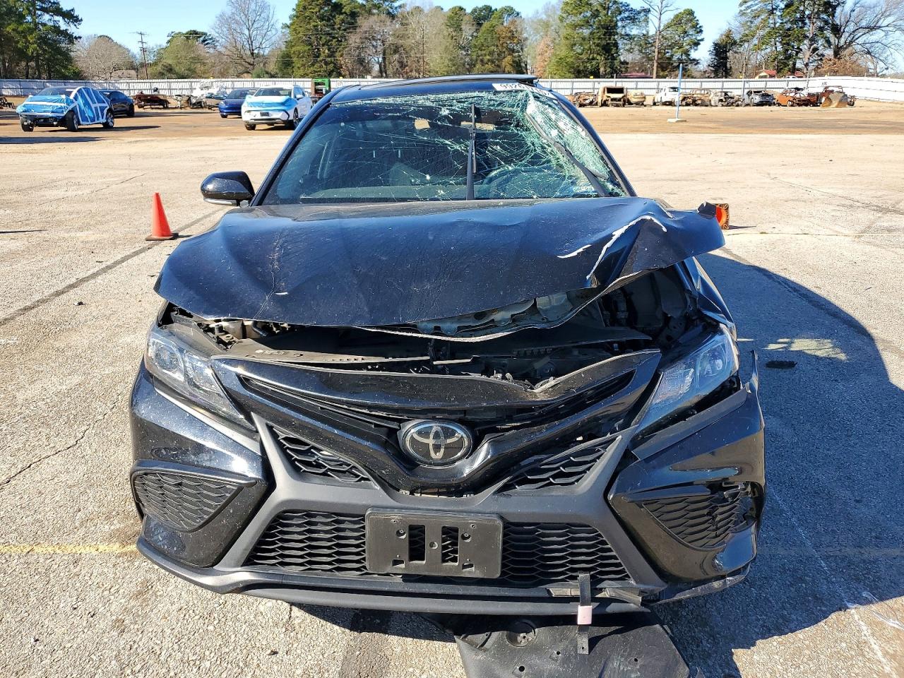 2023 TOYOTA CAMRY SE NIGHT SHADE photo 5