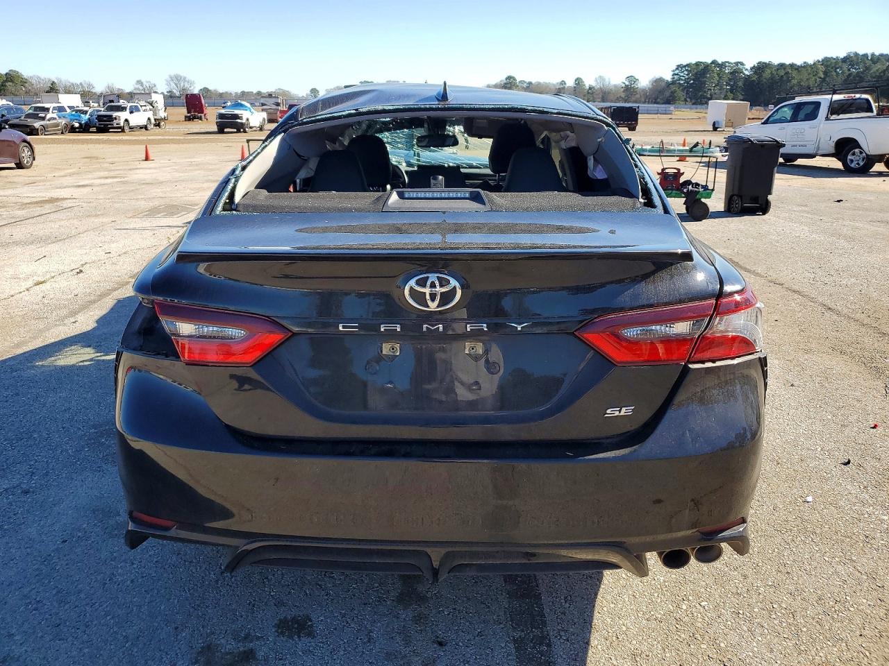 2023 TOYOTA CAMRY SE NIGHT SHADE photo 6