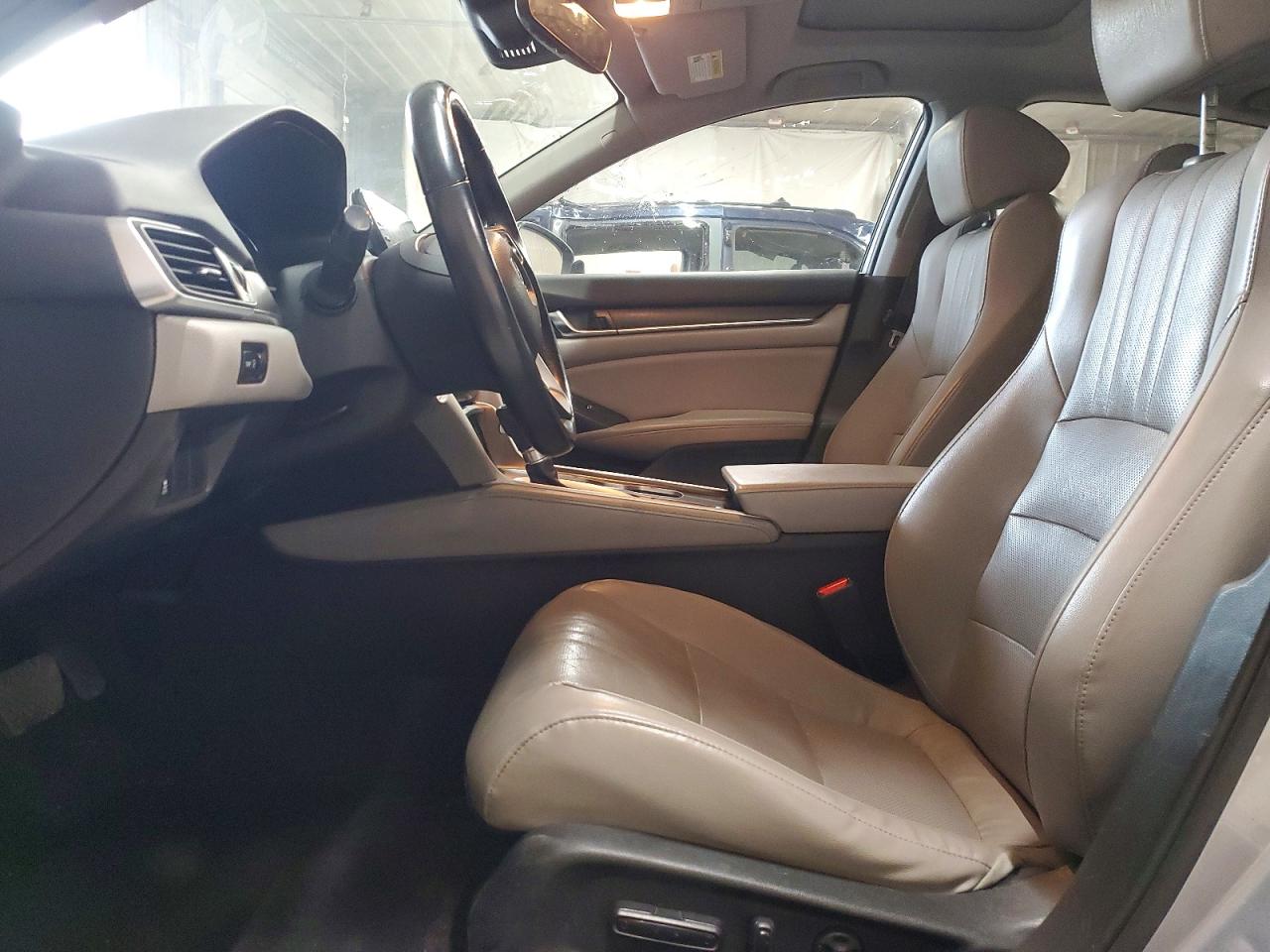2018 HONDA ACCORD EXL photo 7