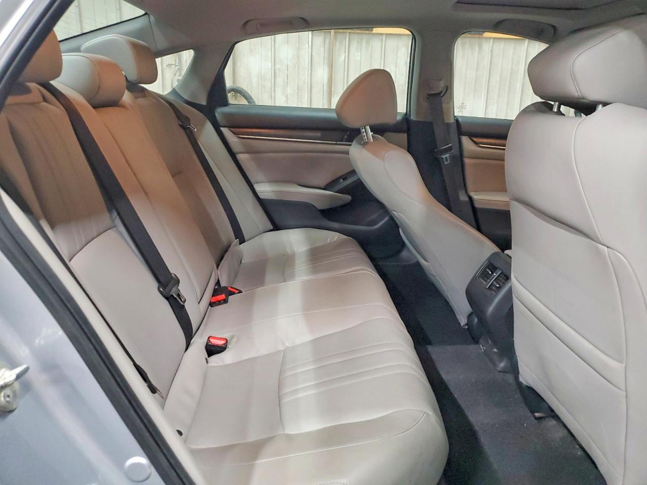 2018 HONDA ACCORD EXL photo 10