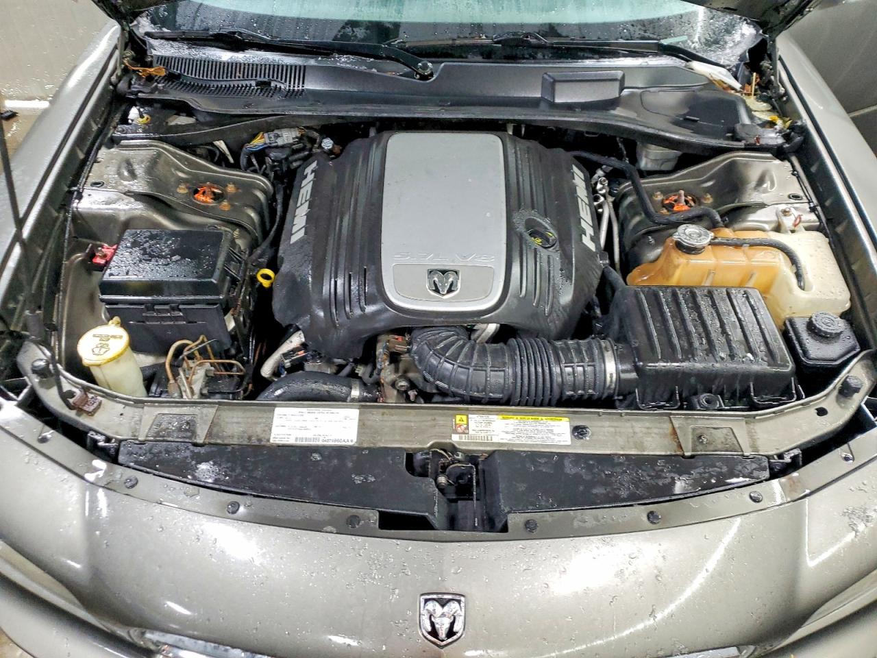 2008 DODGE CHARGER R photo 21