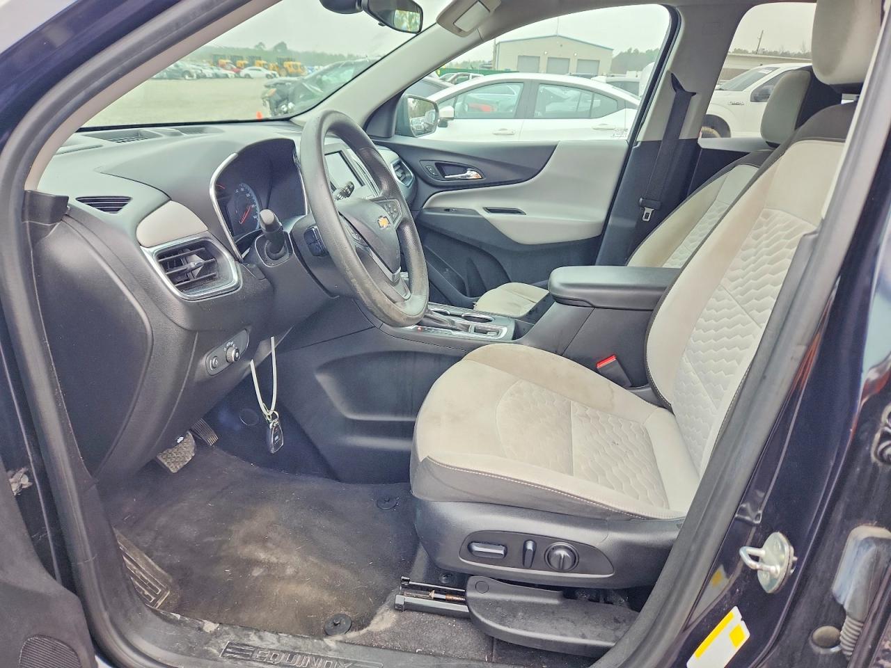 2020 CHEVROLET EQUINOX LS photo 7