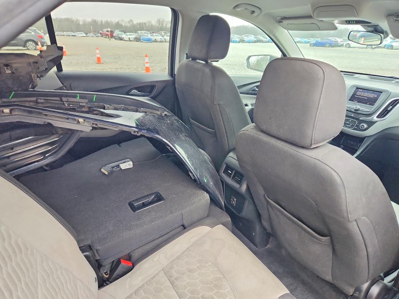 2020 CHEVROLET EQUINOX LS photo 10