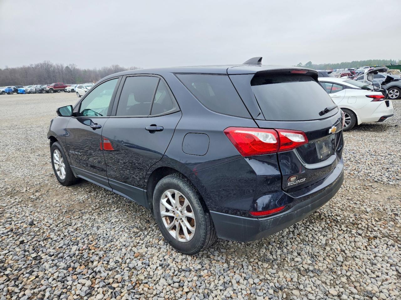 2020 CHEVROLET EQUINOX LS photo 2