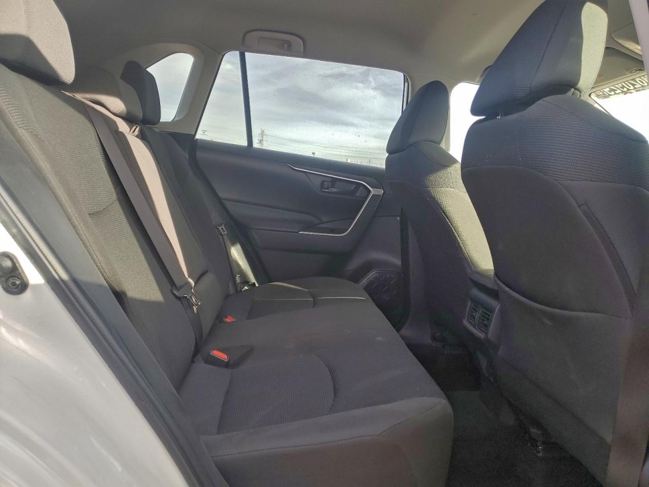 2025 TOYOTA RAV4 LE photo 11