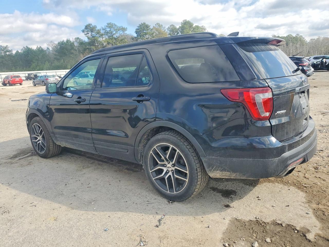 2017 FORD EXPLORER SPORT photo 2