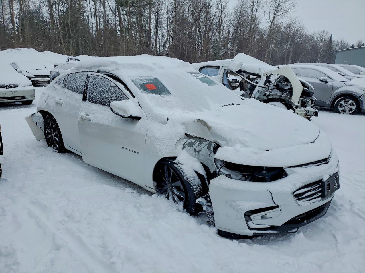 2017 CHEVROLET MALIBU LT photo 4