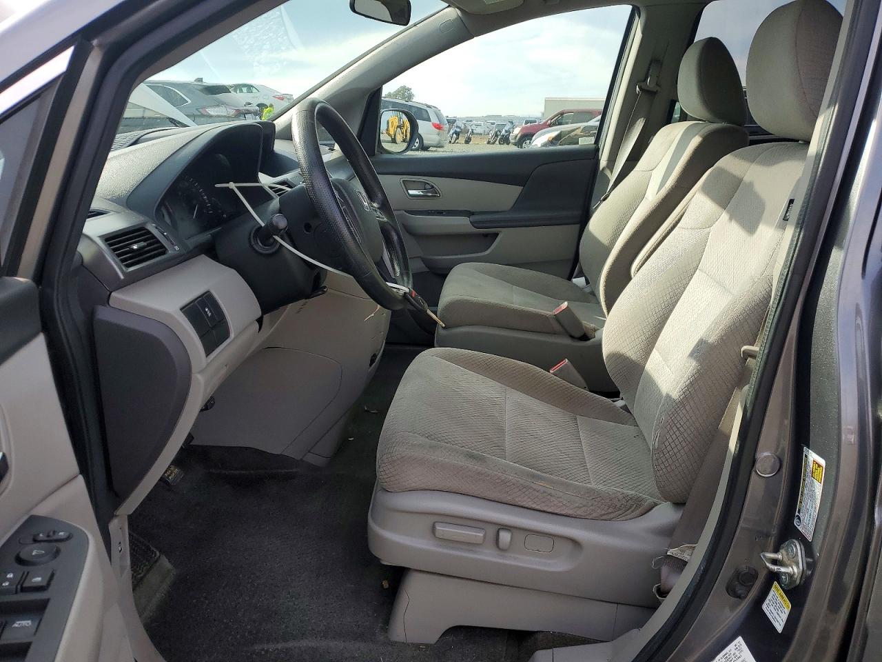 2014 HONDA ODYSSEY LX photo 7