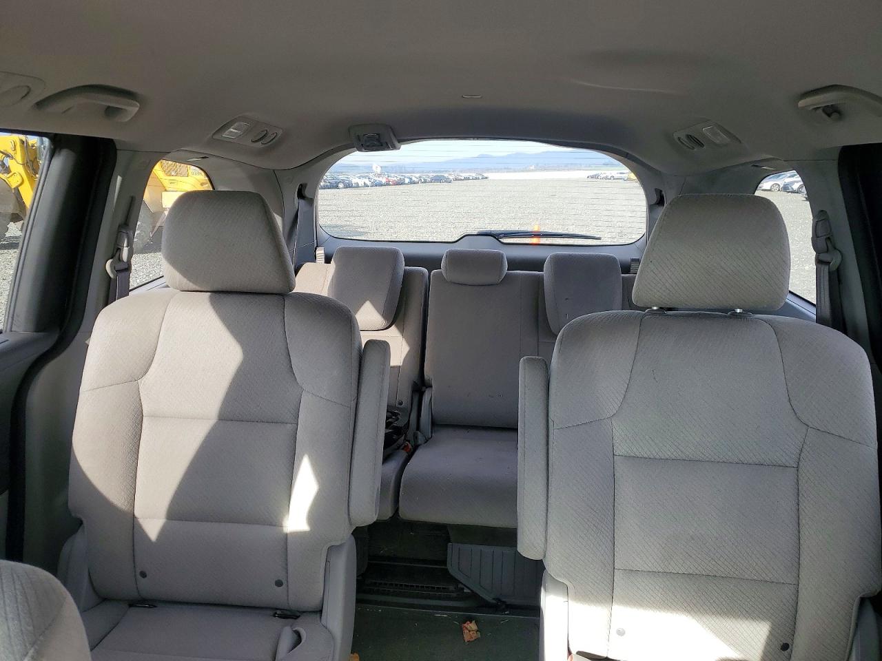 2014 HONDA ODYSSEY LX photo 10