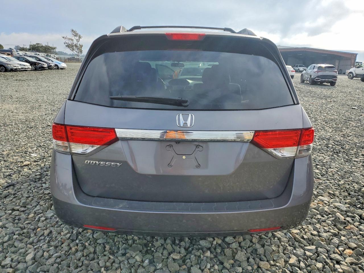 2014 HONDA ODYSSEY LX photo 6