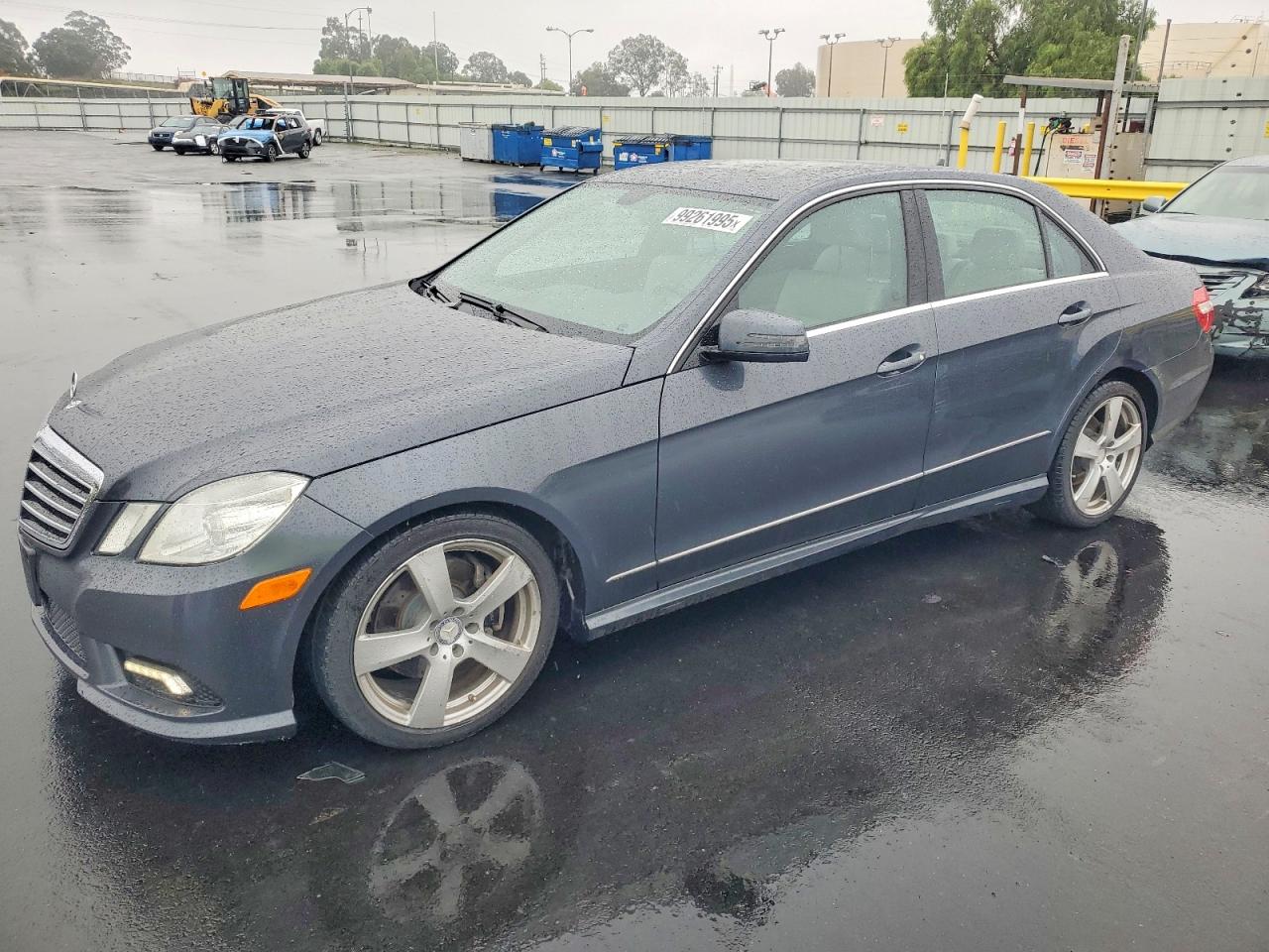 2011 MERCEDES-BENZ E