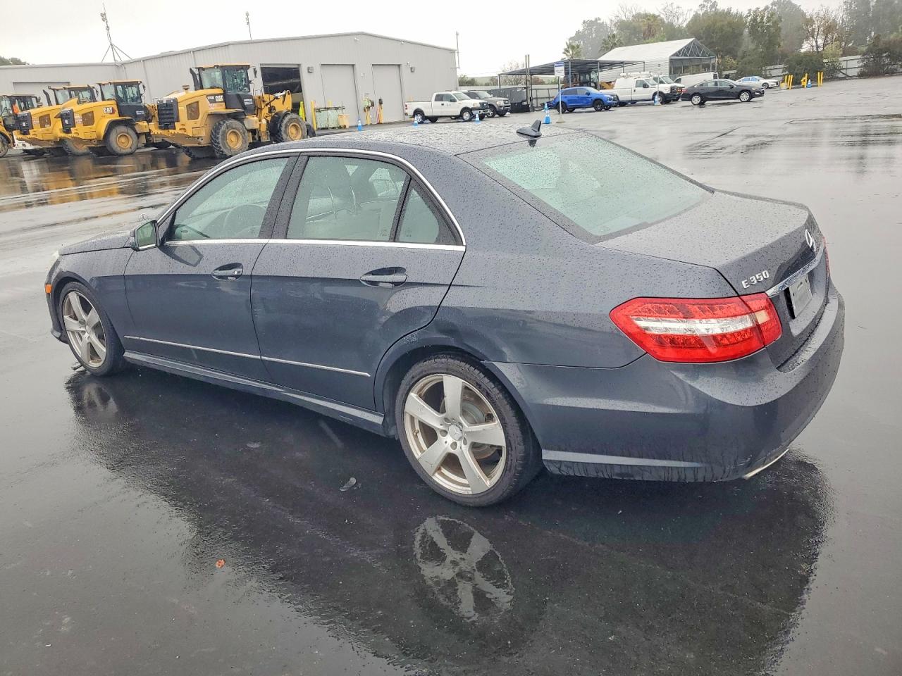 2011 MERCEDES-BENZ E 350 photo 2