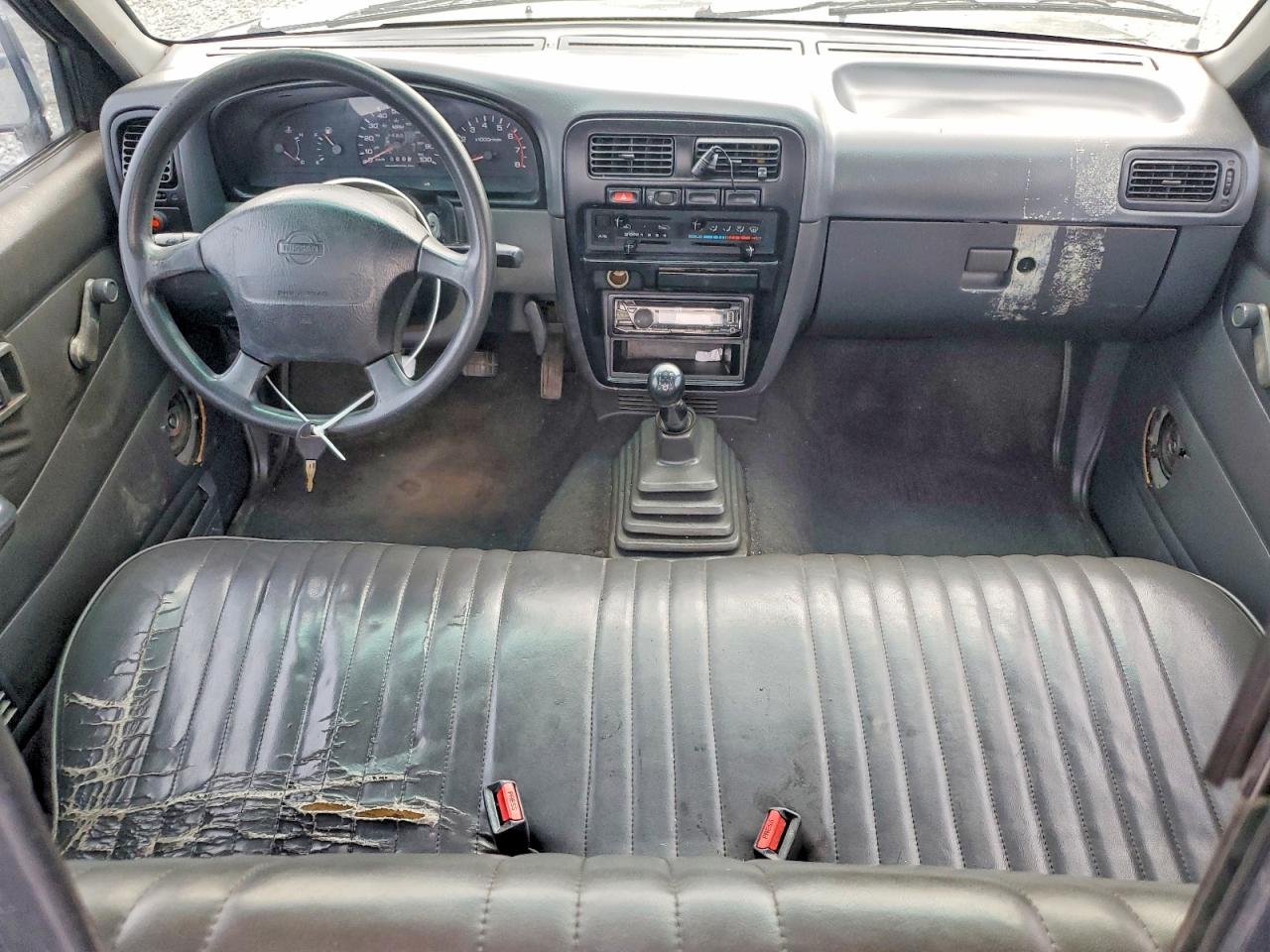1996 NISSAN TRUCK BASE photo 15