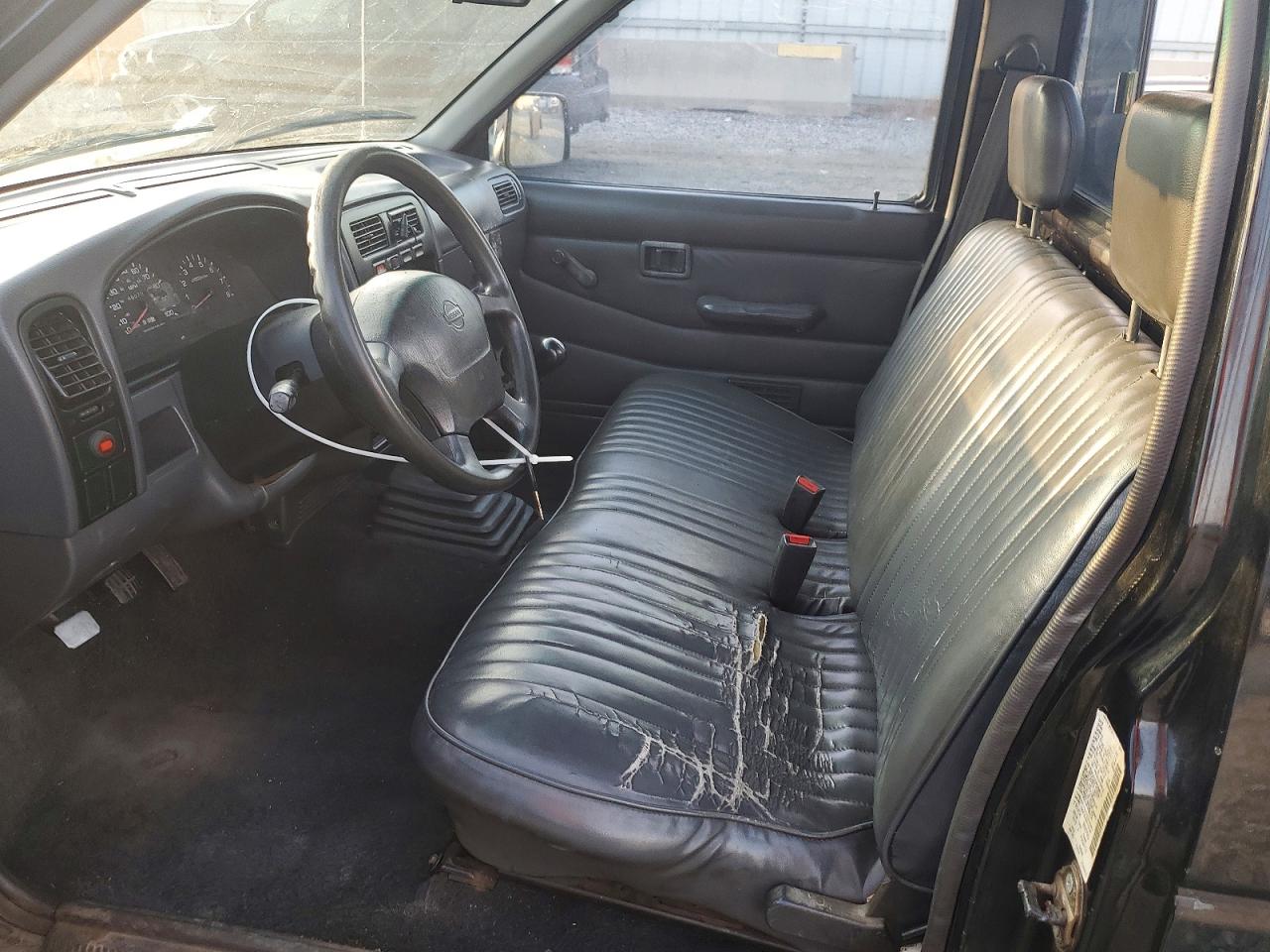 1996 NISSAN TRUCK BASE photo 13